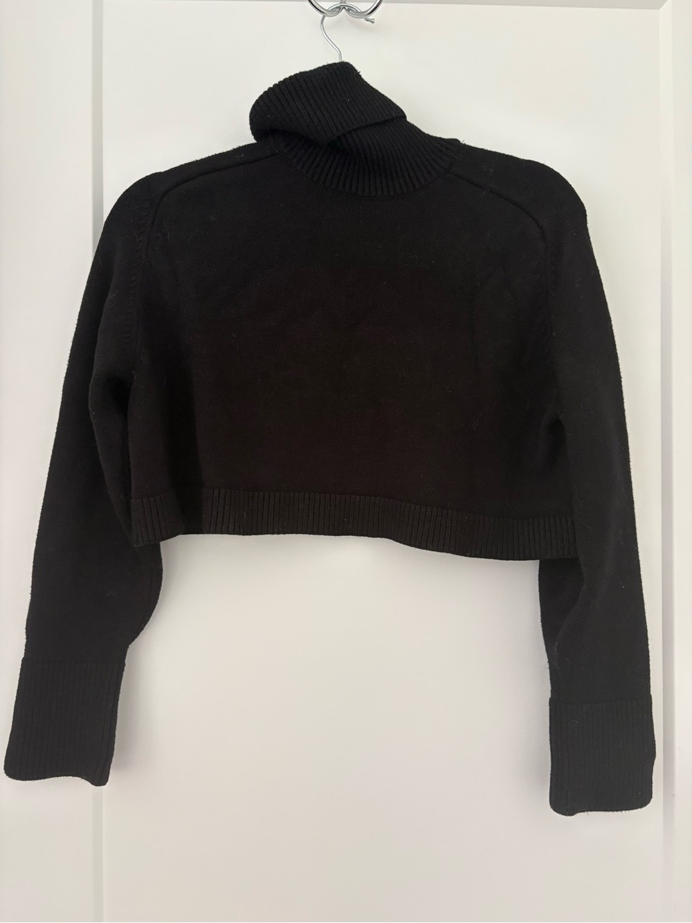 Zara Black Cropped Turtleneck Sweater